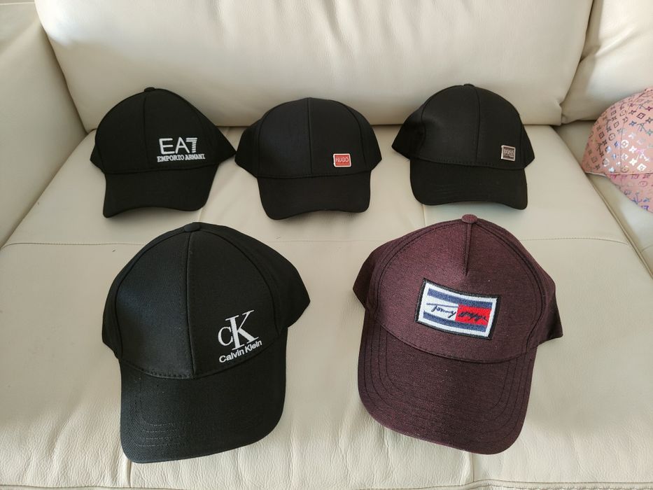 Șapcă Tommy Hilfiger Șapcă Emporio Armani Șapcă Jordan Șapcă NY Nike