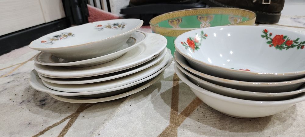 Посуда разная тарелки блюда