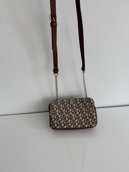 Дамска чанта DKNY