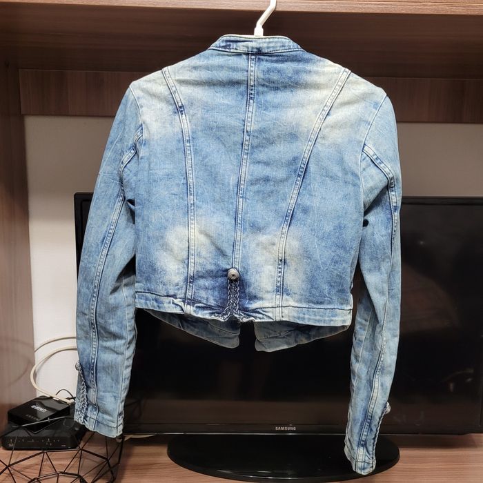 Джинсовая куртка