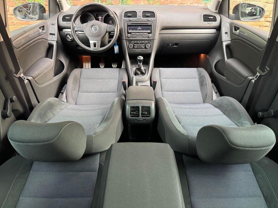 VW Golf  6  model 2012  benzina Stayl  150000 km reali !!! Cliamtronic senzori  alcantara