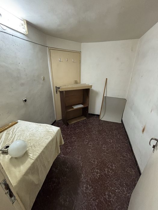 Дава се под наем Магазин в Варна, Център - 36 кв.м за 255 € - Снимка #4