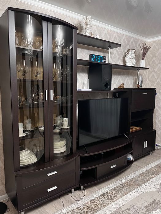 Продам стенку в гостиную