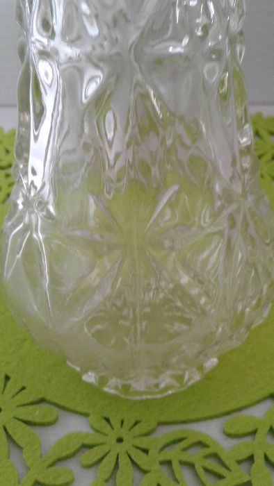 Вази - два различни вида