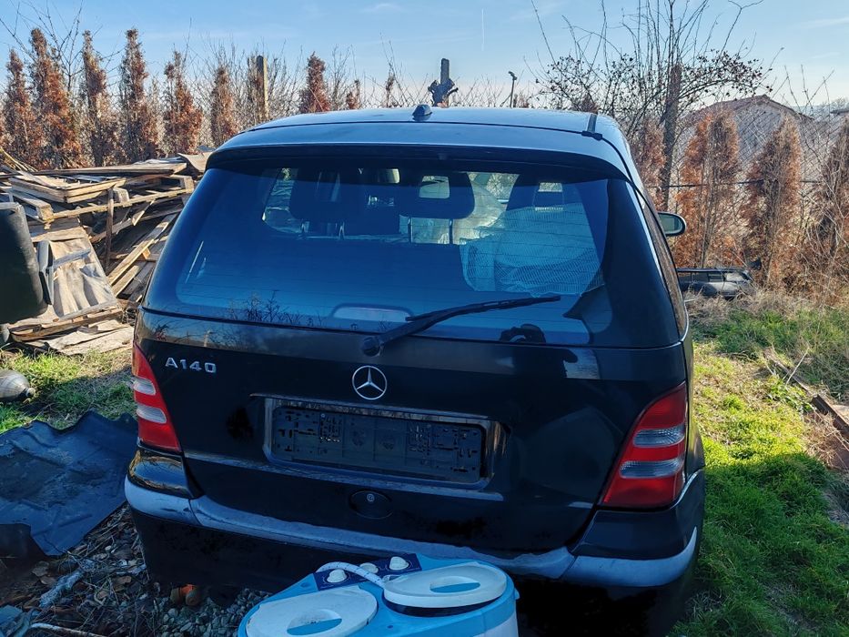 Мерцедес А 140..