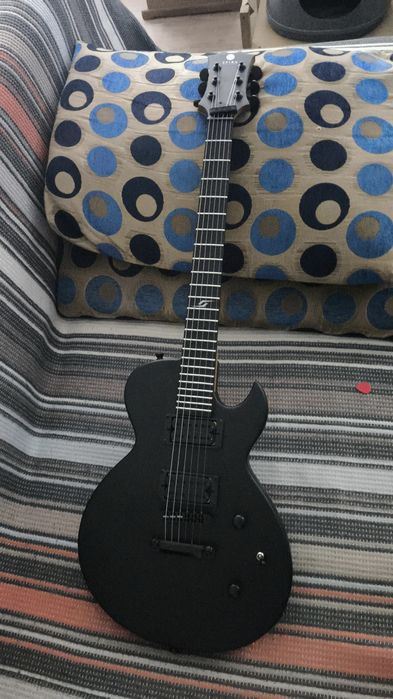 Продам электрогитару Spira l-400