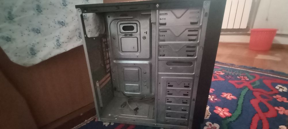 корпус для компьютера