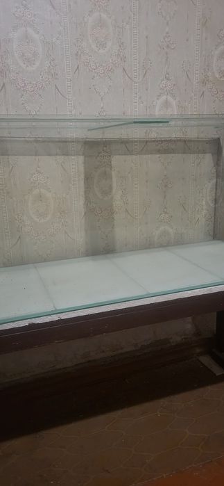 Аквариум 210 литров б/у , грунт и декор всё новое
