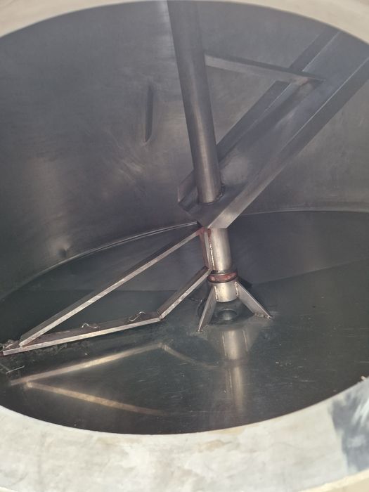 Cisternă/Butoi Inox Omogenizator agitator  10.000 litri