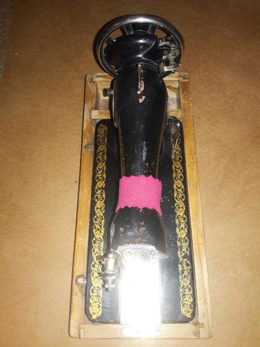 Ручная швейная машинка.Подольск.Рабочая.Без крышки.