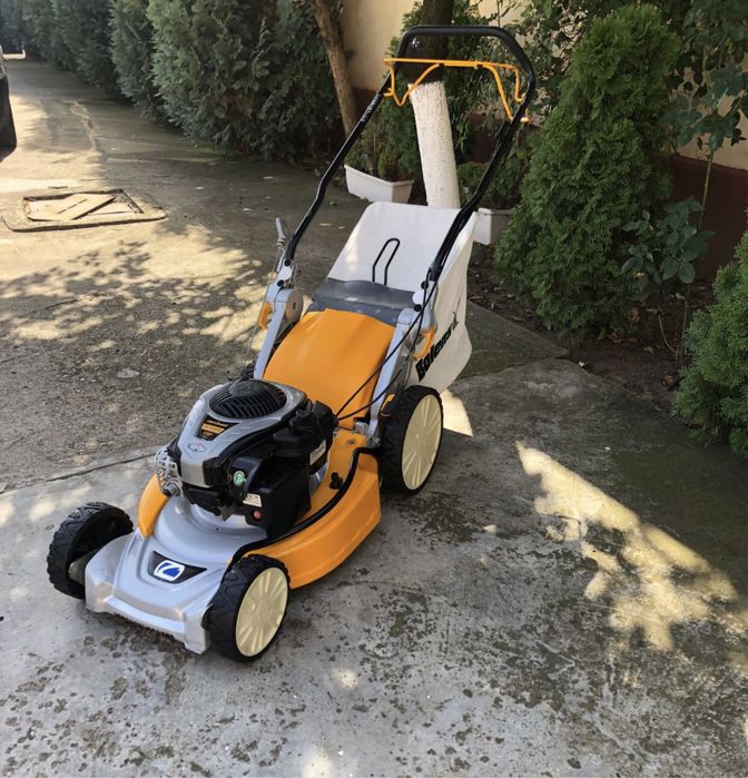 Masina de tuns iarba Briggs Statton