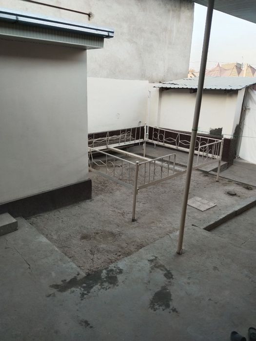 Чигатой дарвозада Ховли уй сотилади 1.5 сотх. 3 хона