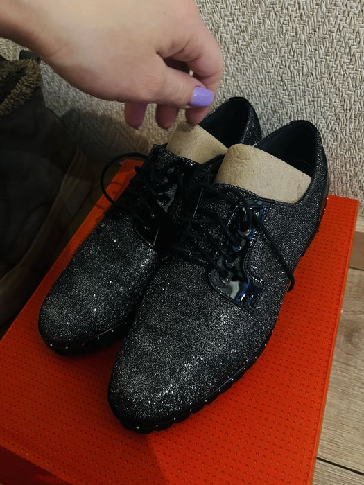 Обувь и вещи бесплатно (самовывоз)