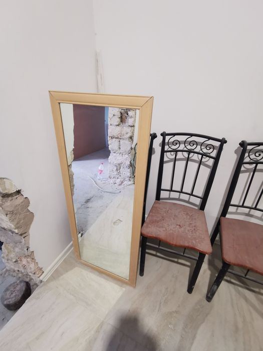 Зеркало б/у продам. Дёшево.