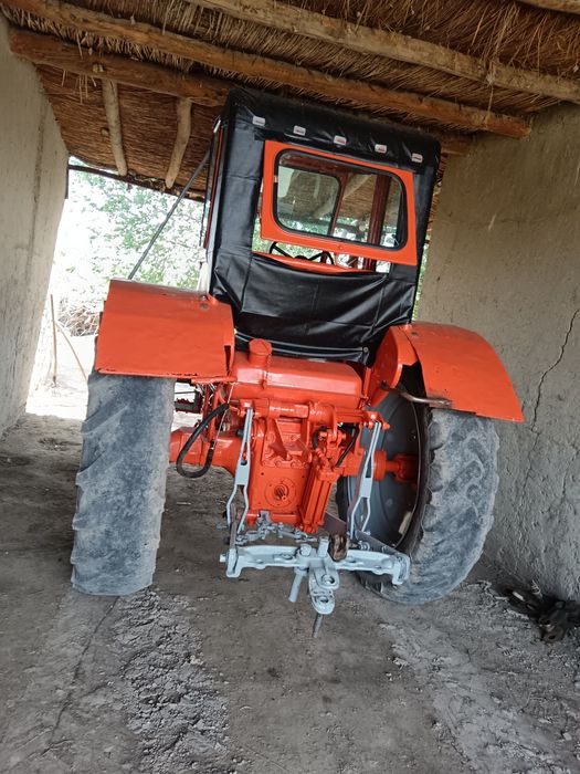 T 28 kamchiligi yo'q ishga tayyor kalitda yuradi remontdan chiqqan