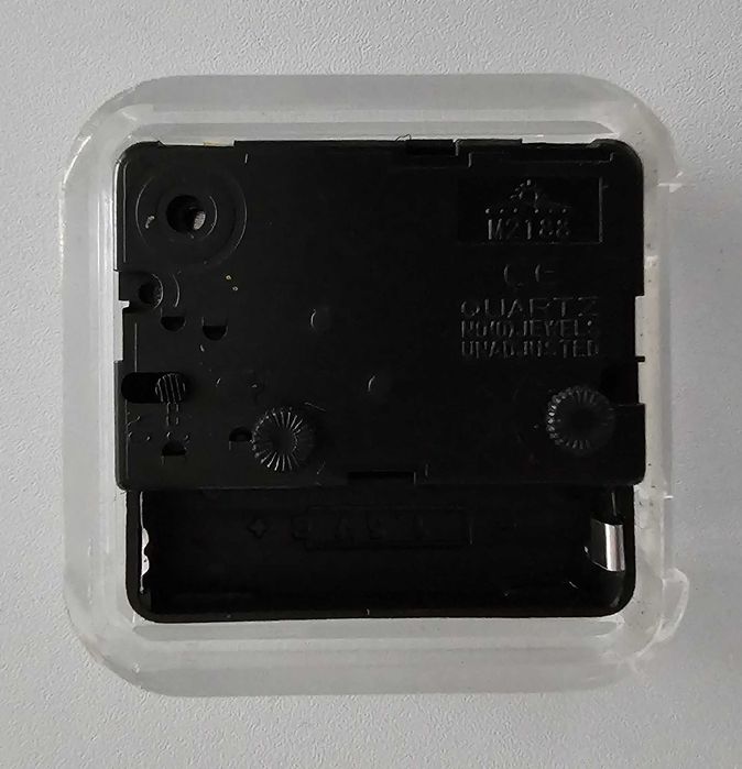 Ceasuri quartz cu baterie AA de 1.5 V funcționale