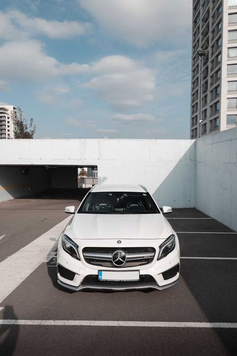 Mercedes GLA 45 AMG / 2.0 benzina/4x4/Camera/Navi/Harman Kardon/Recaro