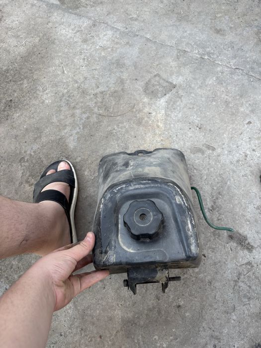 Бак топлевный 10литров