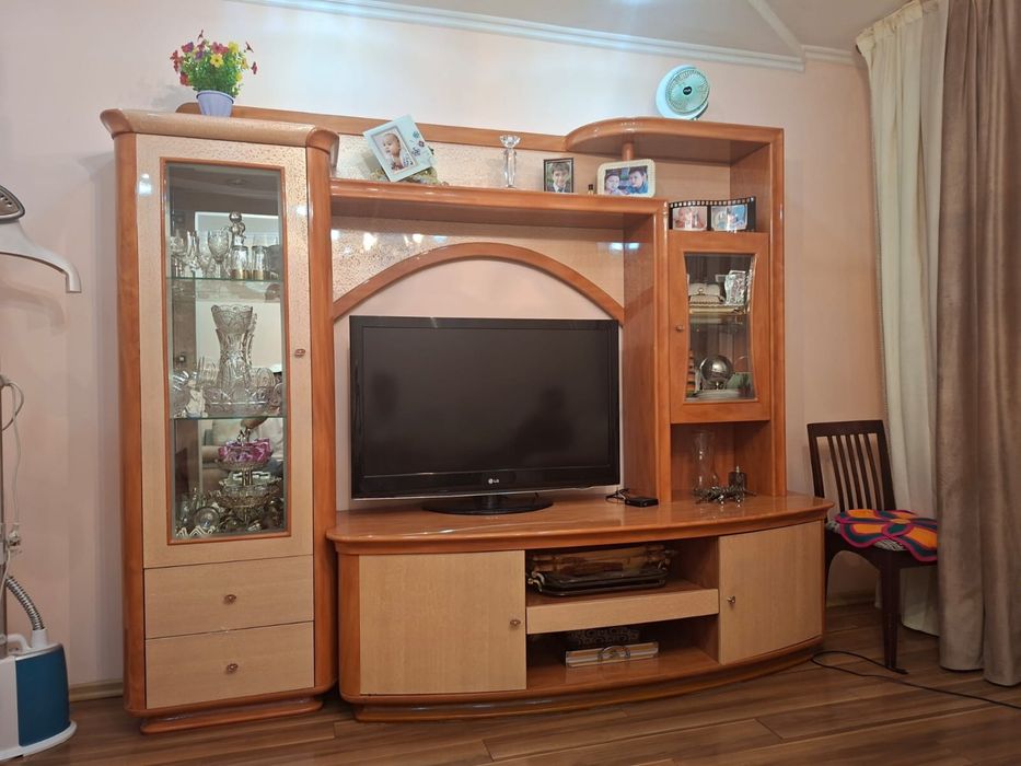 Горка для гостиной