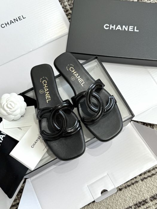 Slapi Chanel
