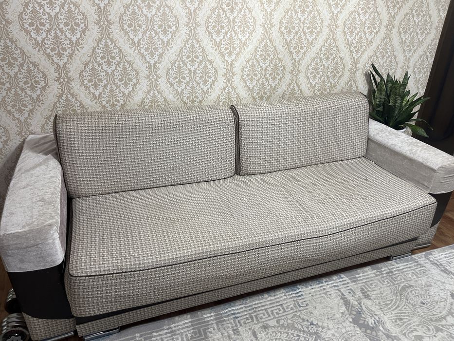 Прдам диван недорого