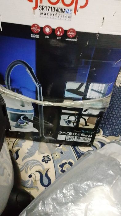 Пылесос водяной...