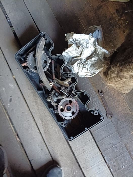 Продам двигатель 102 в разборе