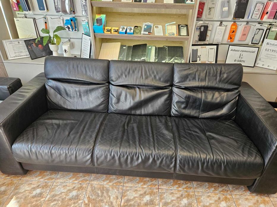 Canapea din piele naturală