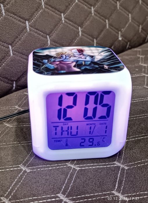 Часы - будильник с подстветкой
