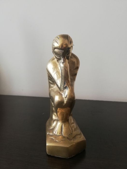 Красива, винтидж статуетка на "Мислителя ". Месинг
