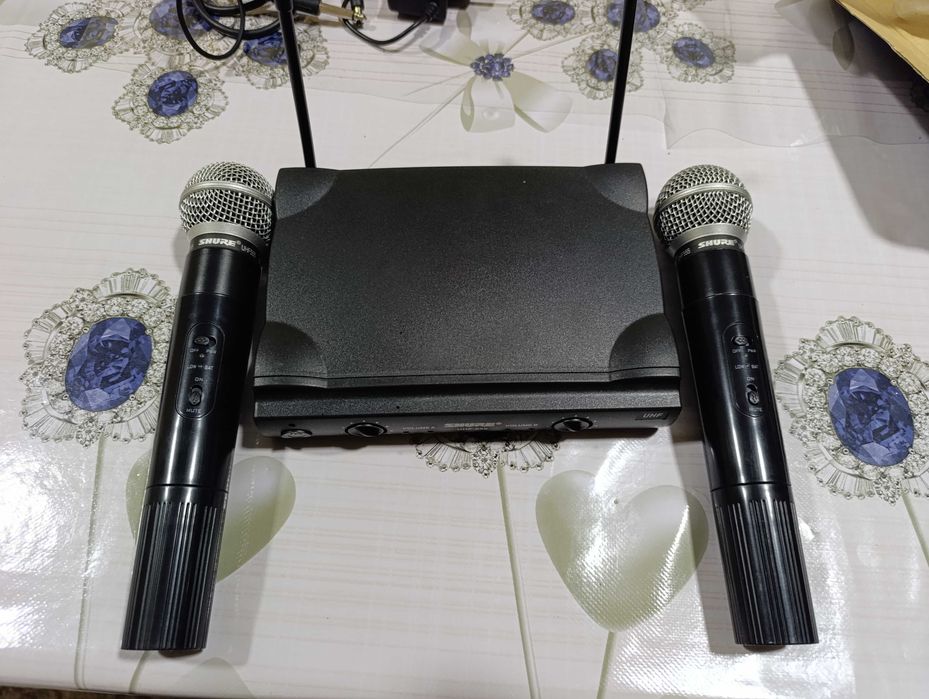 Shure  unf 555 sotiladi