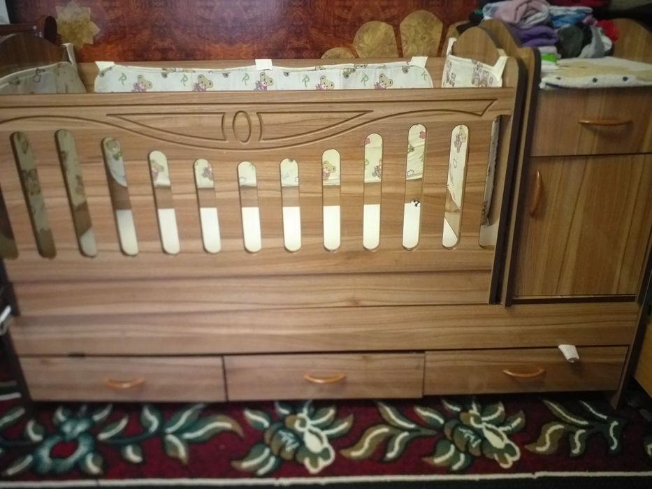 Detskiy kravat shifoneri bilan