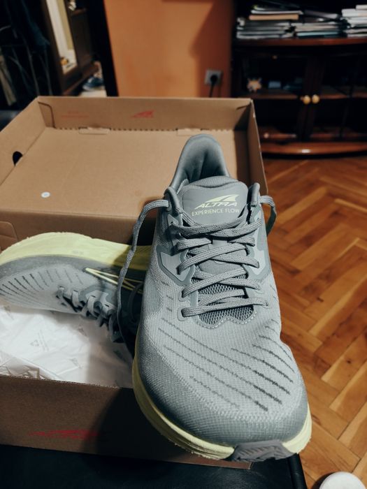 Маратонки за бягане Altra Experience Flow 42.5