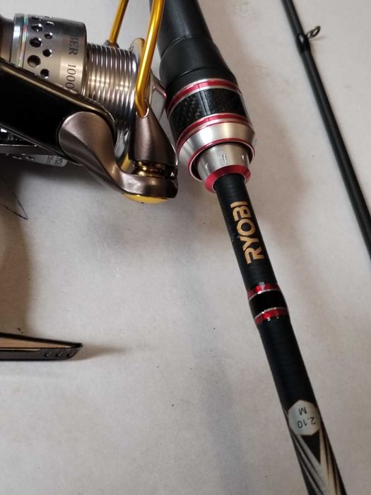 Разпродавам Въдици и Макари Нови