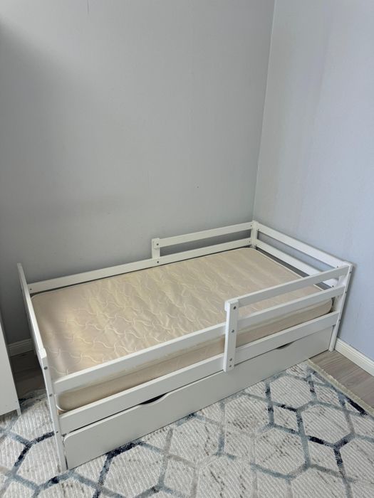 Продам детскую кровать