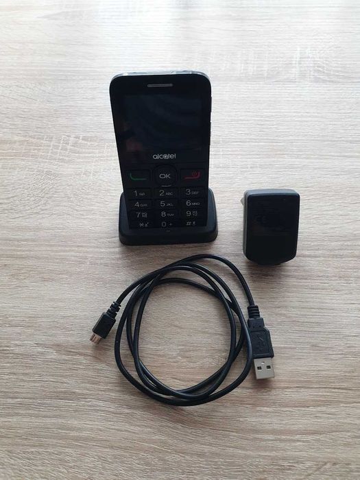 Telefon Alcatel 2008G pentru seniori batrani