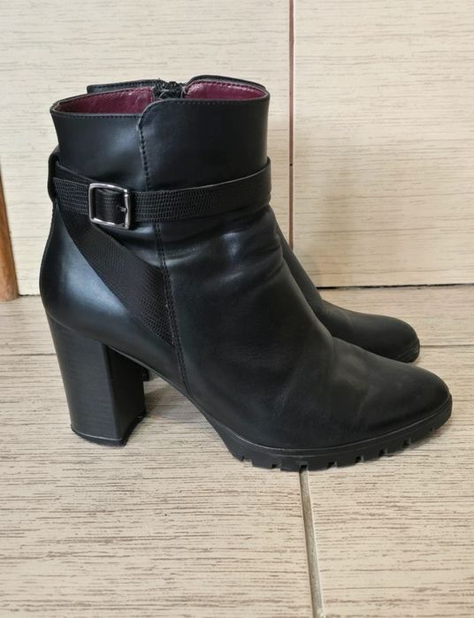 2 perechi ghete dama piele Benvenuti, marime 38