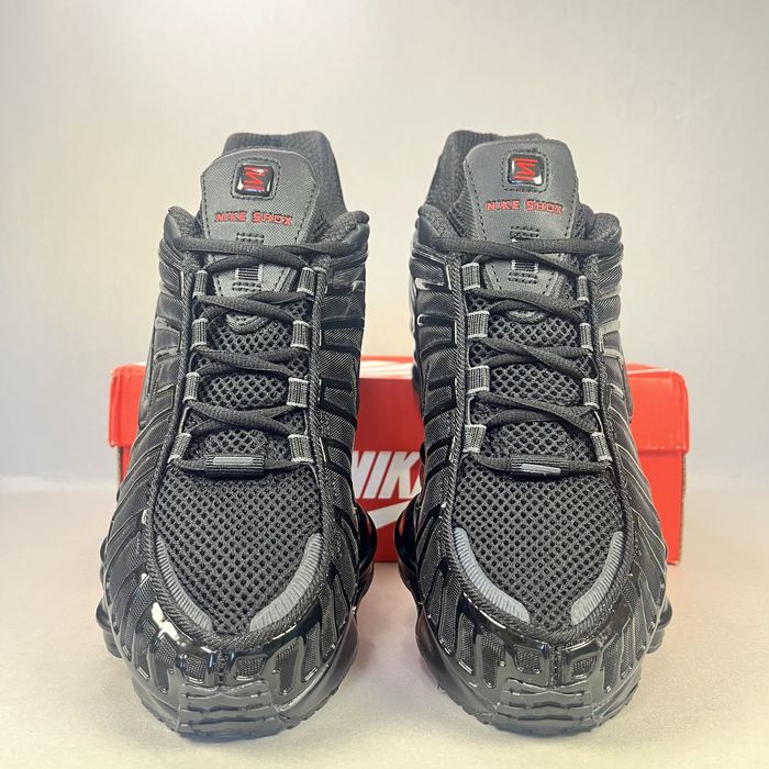 Nike Shox TL “Triple Black” НОВИ! Ориг