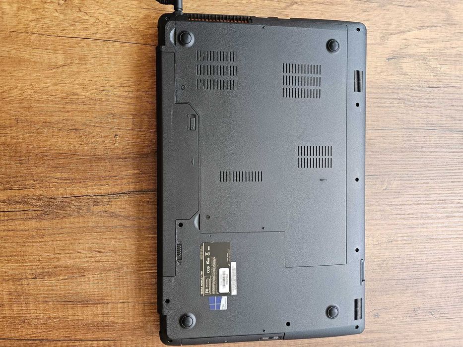 Лаптоп Terra Mobile 1749 | Intel Core i5 | 8GB RAM | 240GB SSD | 17.3"