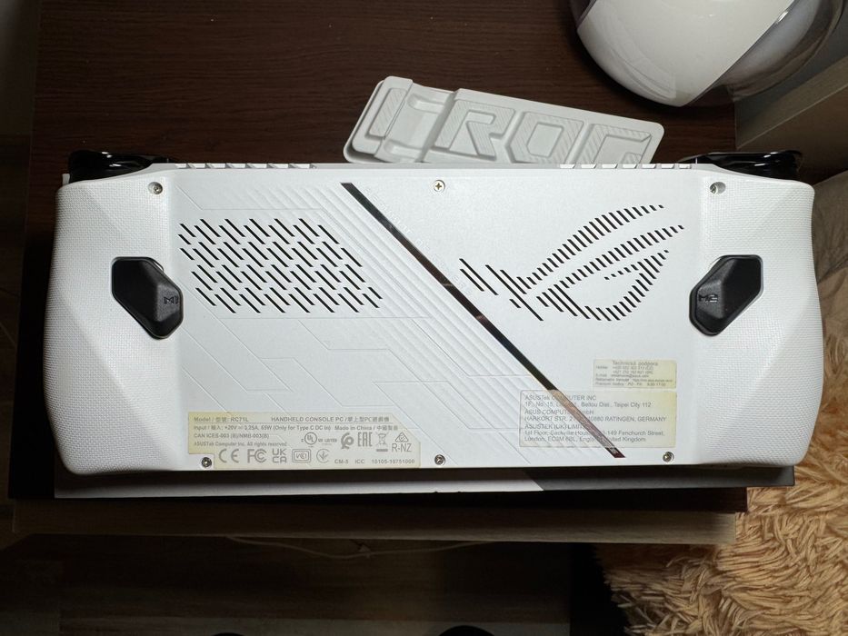 Asus rog ally z1 extreme