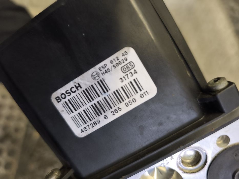 Audi A4 B7 ABS Модул