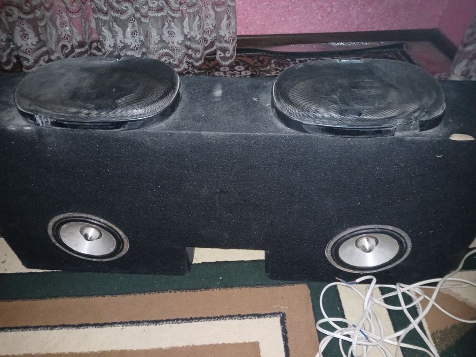 Komplekt usilitil kalonka magnitafon