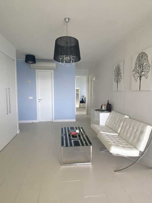 Четиристаен апартамент на първа линия в комплекс Йоо България