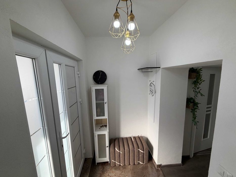 Casa de vanzare la pret de apartament