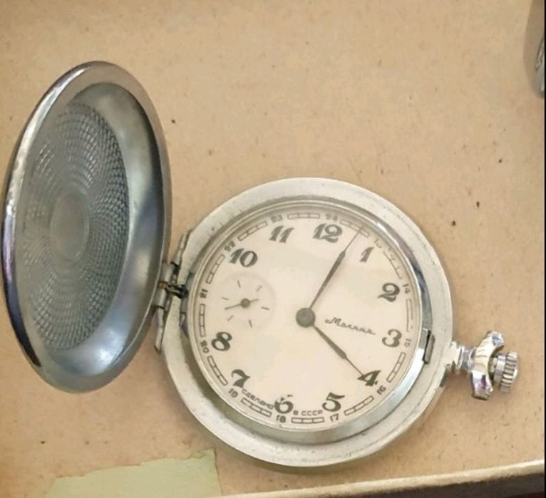 Руски часовник Мълния