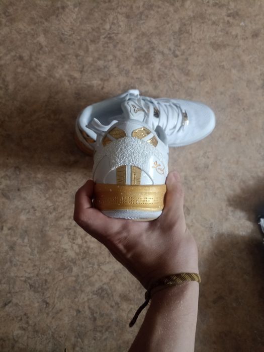 Кроссовки NIKE KOBE 38 размер