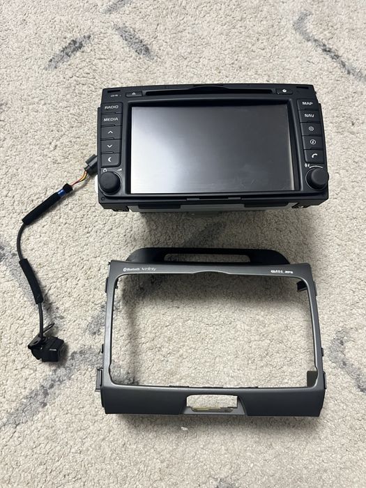 Radio-CD cu bluetooth Kia
