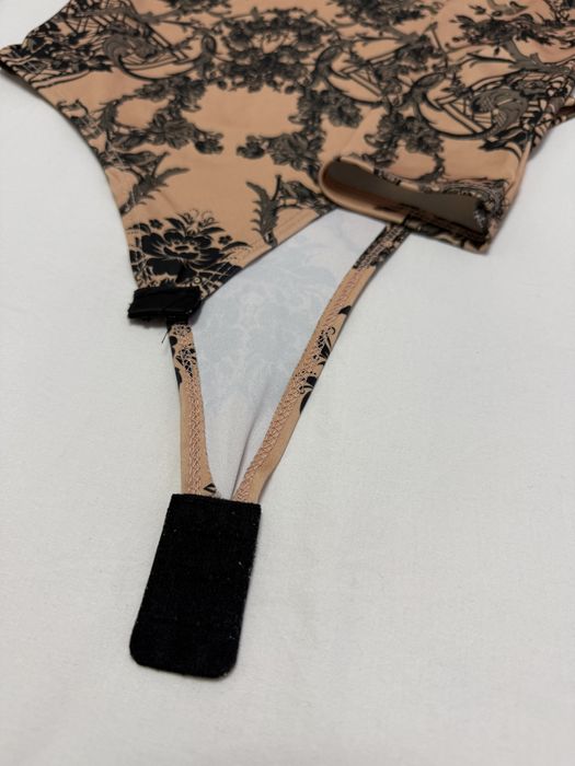 Кожена пола.