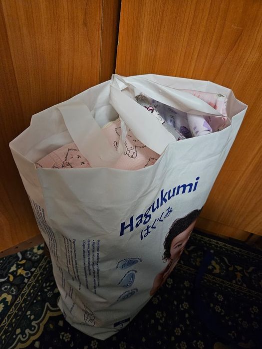 Пакет вещей на девочку.