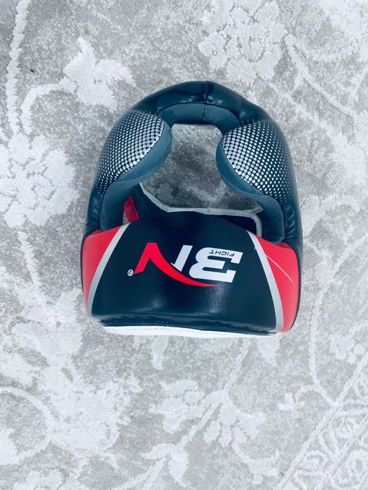 Шлем,футы,лапа сатылат